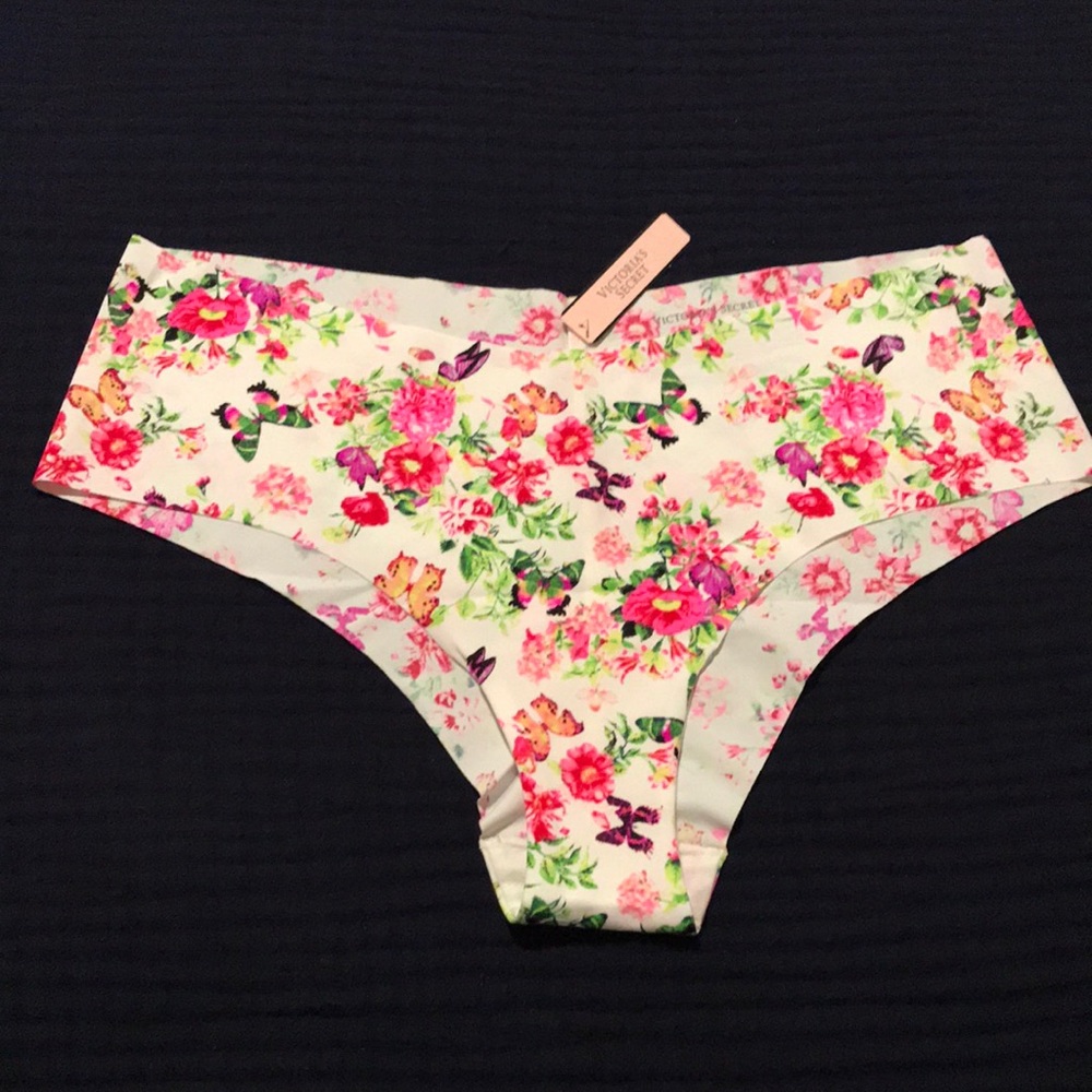 NWT Victoria’s Secret butterfly and floral seamless cheeky panties Size XL